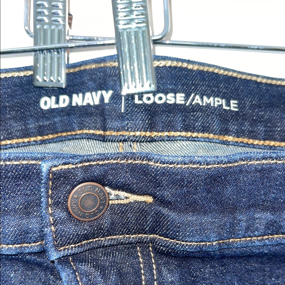 Old Navy Men's Deep Indigo Relaxed Jeans - Picture 3 of 9